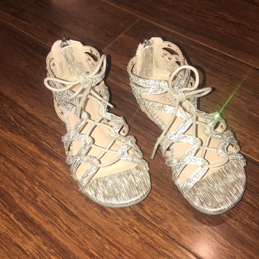 Reaction Kenneth Cole Sandals